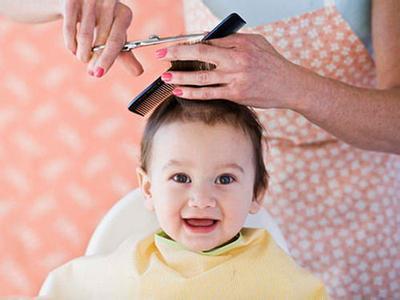 夏天再热也不要给孩子做这三件事,夏天不能对孩子做哪些事