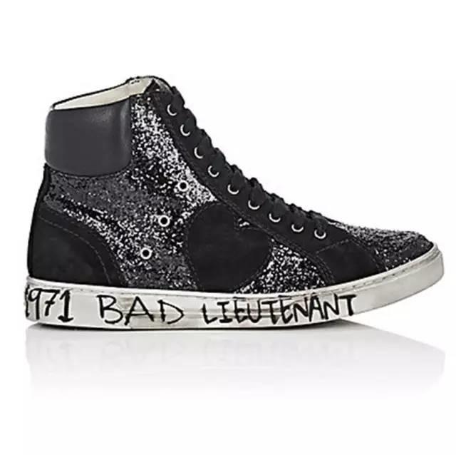 杨幂的最近穿的运动鞋,杨幂穿的薄荷绿运动鞋