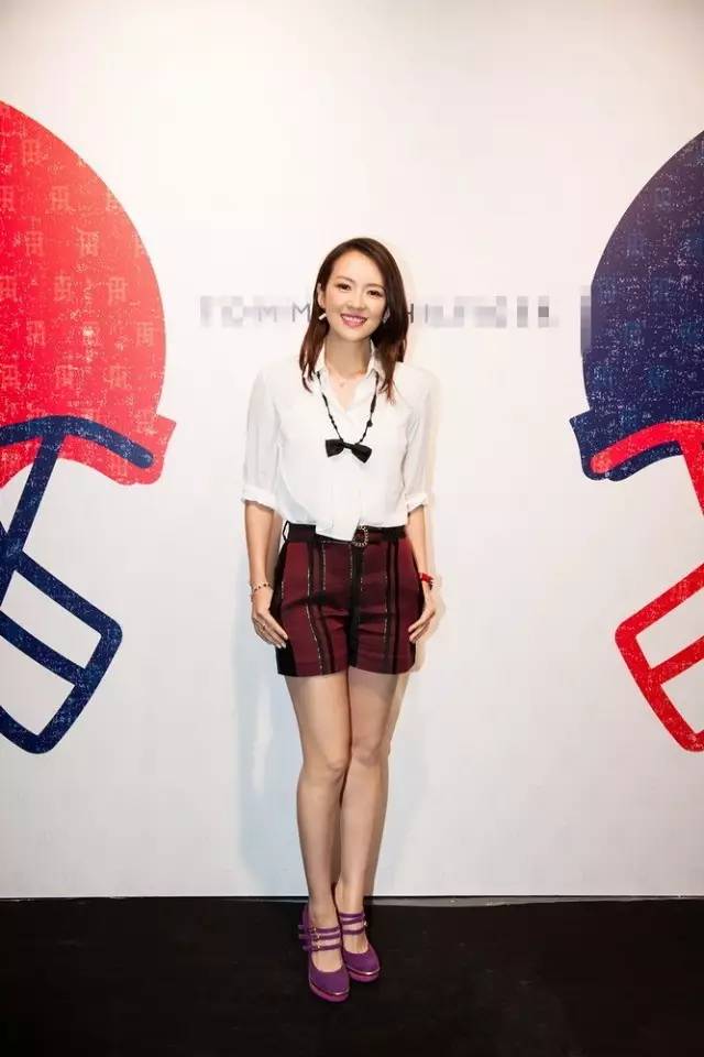 章子怡巴黎时装周白色休闲,章子怡米兰时装周白色裤裙