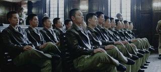 鞋底磨损可以反映身体状况,脊柱告诉你的健康秘密