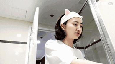 景甜活动照太时尚了美到不行,景甜在娱乐圈的长相