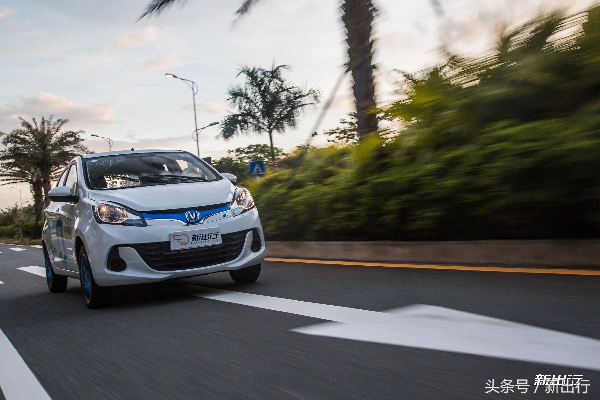 长安奔奔ev最便宜的四座电动车,长安奔奔ev测评续航400公里