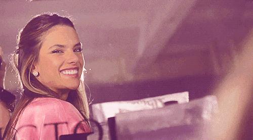 谁劝我都不好使,今夏就爱相机包!