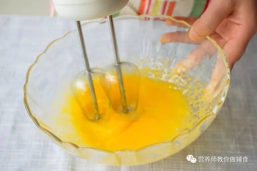 学会这一招以后零食随便买放心吃,做出了超强的补钙小零食