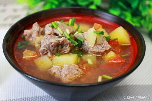 老饭骨炖牛肉土豆西红柿的做法,西红柿大头菜土豆炖牛肉做法