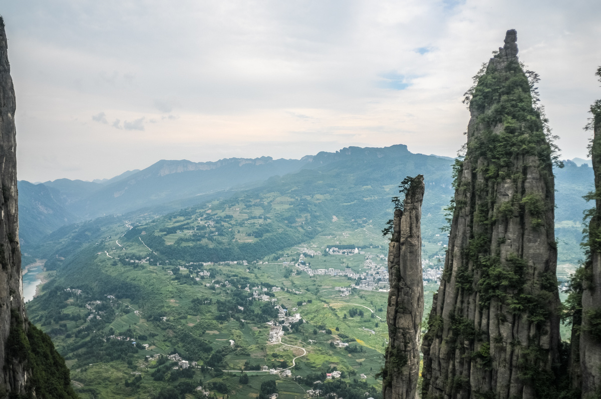 恩施大峡谷落石砸死游客,恩施大峡谷落石砸人
