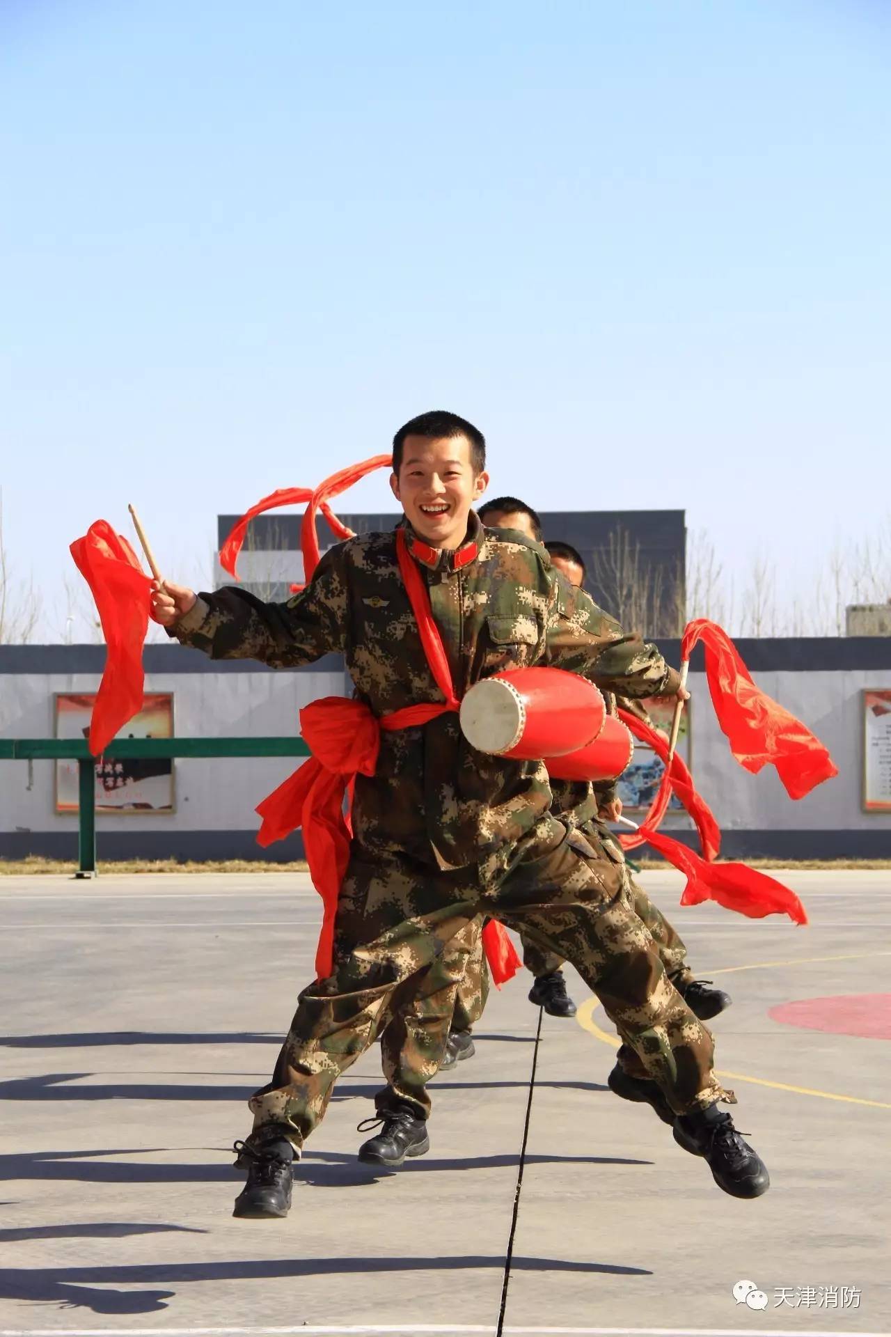 “随手拍寻找警营最美笑容”｜摄影比赛作品展示（五）——《安塞腰鼓》组照