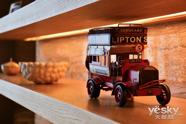 尼康d7500比d7100画质提升多少,尼康d7500和佳能90d哪个值得入手