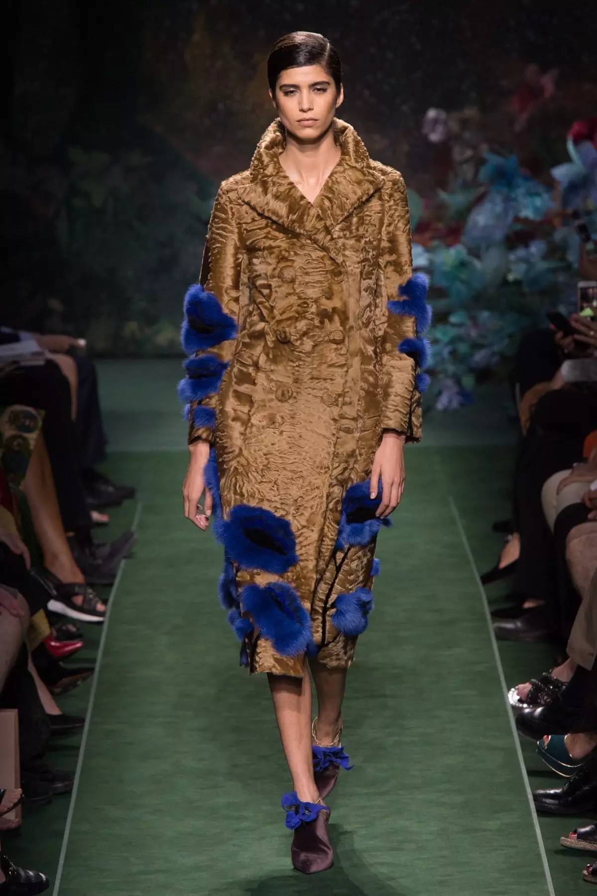 fendi皮草高定2014,fendi皮草高定2019