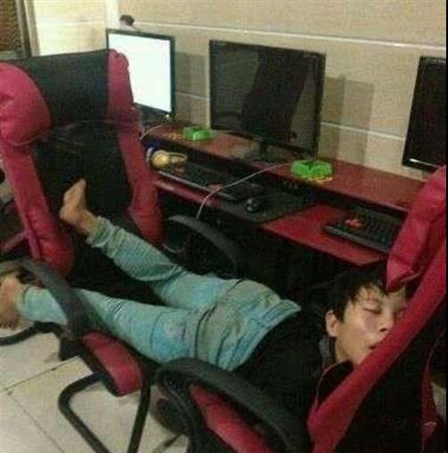 日本原宿网吧,日本东京豪华网吧