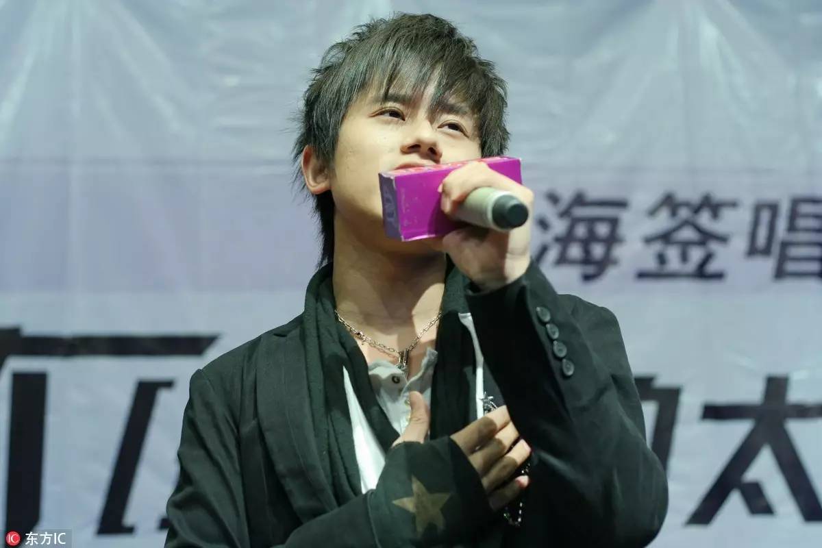 谢娜张杰最新情况,张杰被黑高能版就是爱