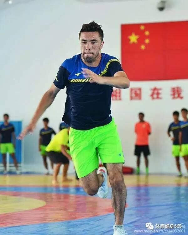 叶尔凡·叶孜木江*疆新**最后一次体能训练全运会目标冠军