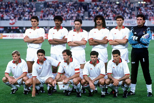 ac米兰荷兰三剑客进球集锦,荷兰三剑客时期的米兰的主教练