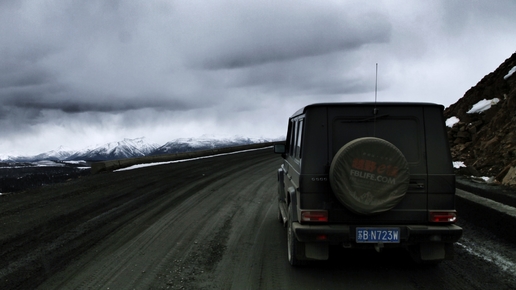 开着大通g50进藏,开奔驰g500去市区