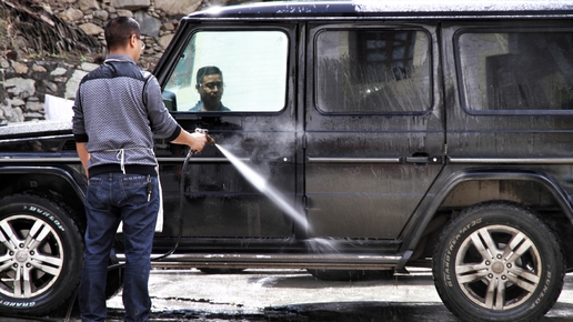 开着大通g50进藏,开奔驰g500去市区