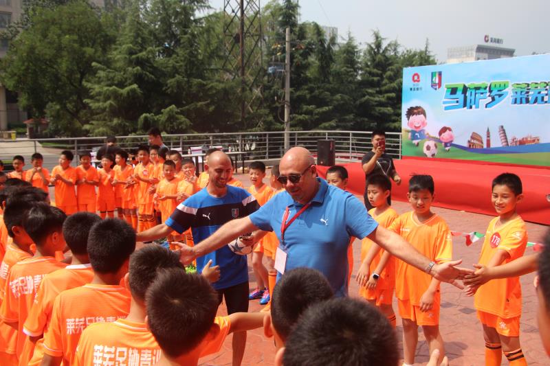 意大利ac米兰前锋马萨罗,意大利球员马萨罗