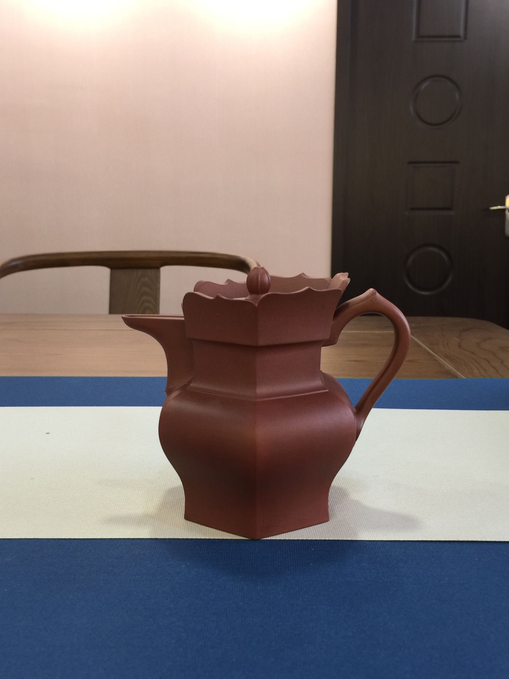 为什么紫砂壶价格差别那么大,紫砂壶的价格为什么相差这么大