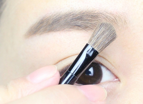 眉粉的使用技巧你学会了吗,眉粉的正确用法教程