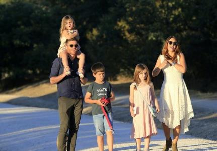 卡洛斯阿隆索,阿隆索和卡洛斯哪个好