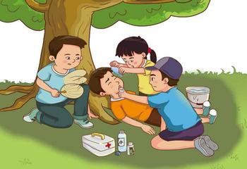 天气这么热中暑了怎么办？急救处理方法，请记住可救命