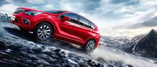 17年迈腾和17年昂科威怎么选,昂首信眉