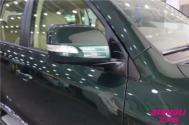 白色陆巡熏黑套件,白色新款陆巡内饰