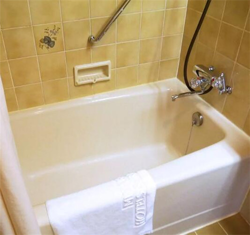 浴缸怎么选深度尺寸,如何选择浴缸的尺寸