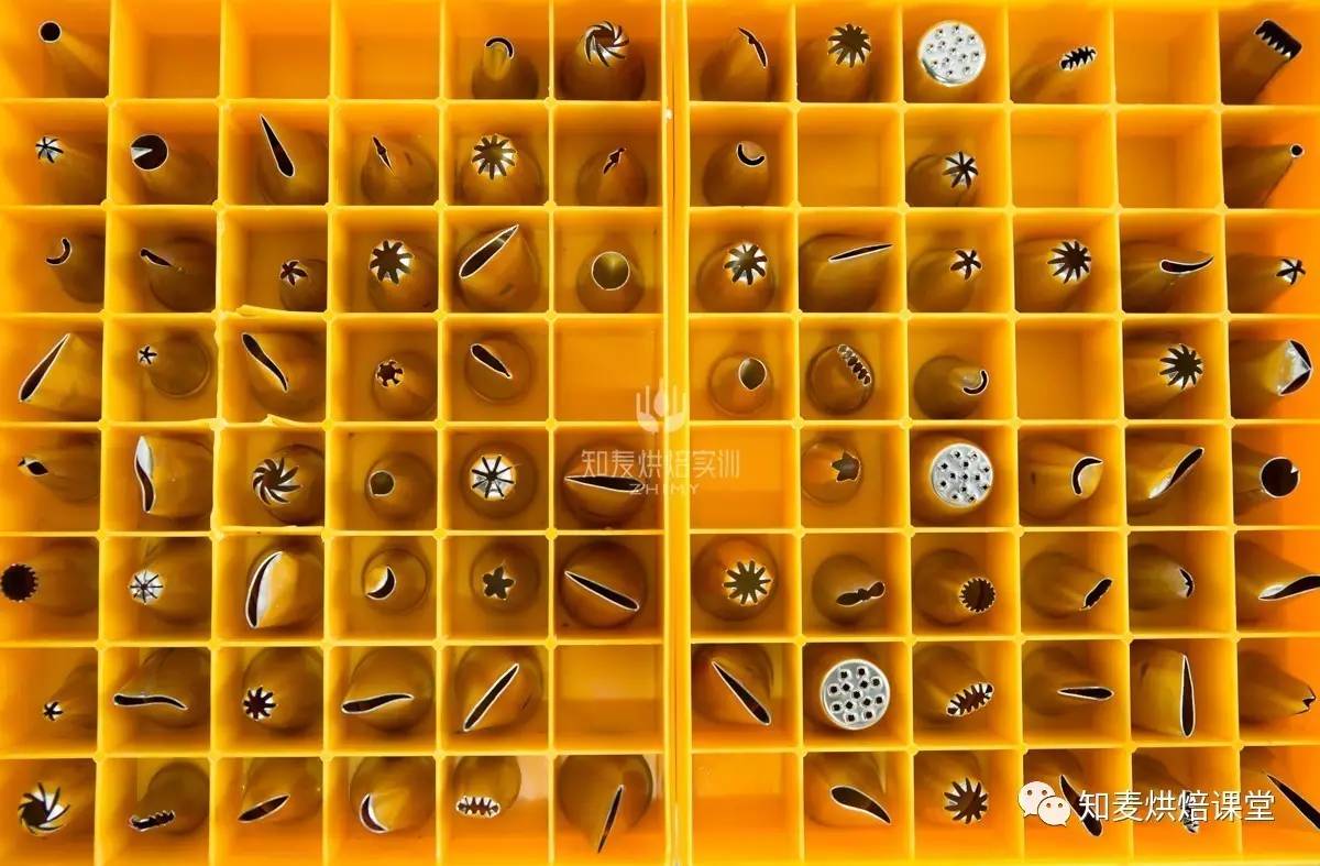 5分钟教你7种纸杯蛋糕裱花小技巧,杯子蛋糕裱花方法技巧