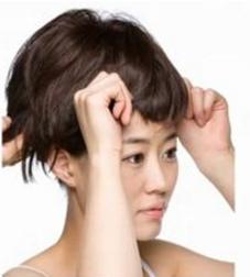 戴假发全过程的教程,明星戴的假发怎么弄的