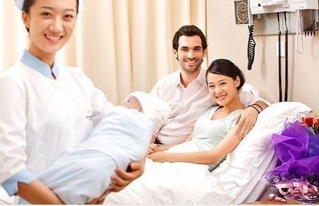 妈妈讲述生孩子的疼痛，丈夫哽咽了