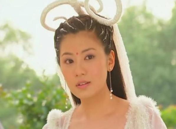 贾静雯至尊红颜是哪年的,至尊红颜贾静雯火吗