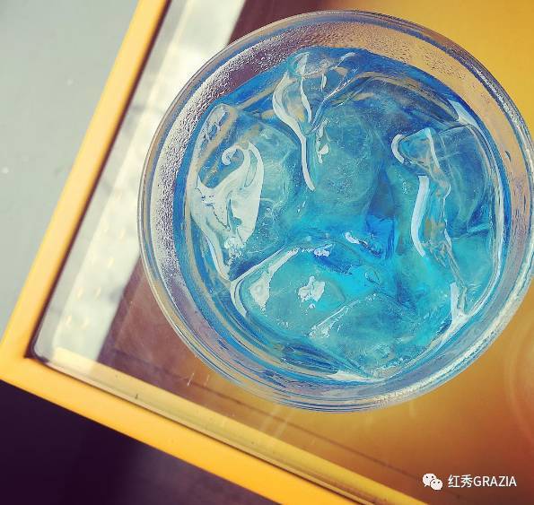 红色可乐大战蓝色可乐,减肥可乐