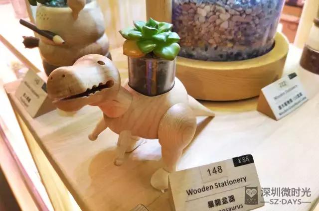 这家店挂着音乐盒的招牌，里面竟然藏着一个免费游乐园？