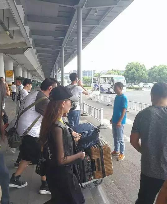 周杰伦个人近期采访视频,周杰伦成名之路专访