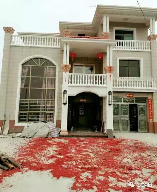 双拼三层农村别墅图片大全,农村双拼可以分开的别墅