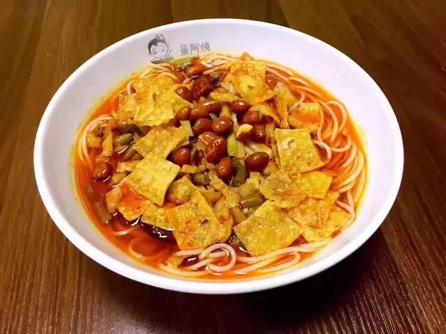 随时随地一壶热水就能吃上的美味螺蛳粉，我们帮你找好了！饿了么？