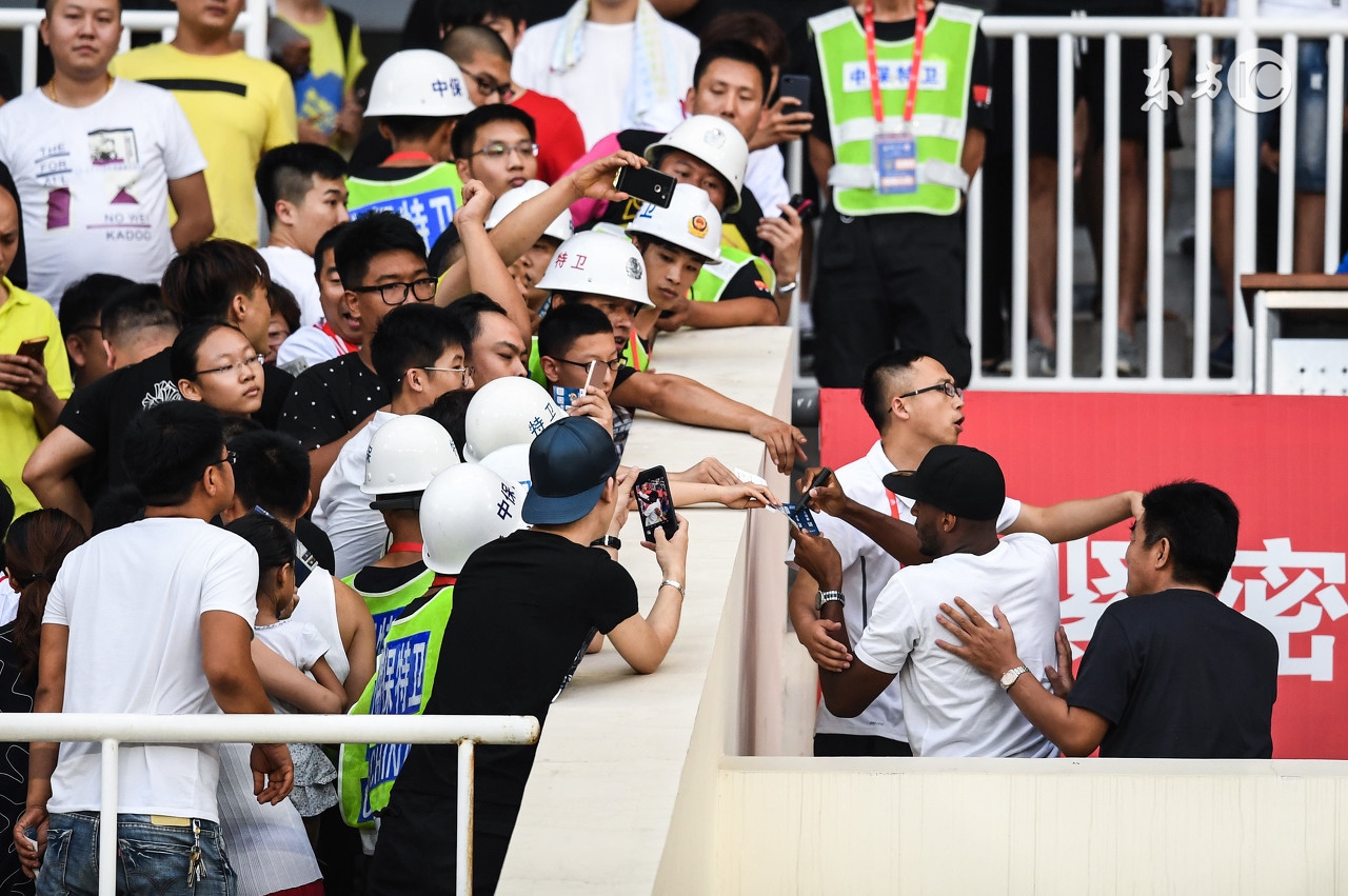 泰达球场看台感受,天津权健上海申花3:0