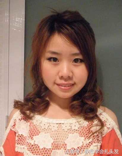 终于知道为什么明星们都爱扎这款气质甜美蛋卷头，迷人优雅又时尚，快来试试吧