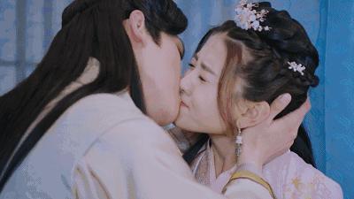 韩东君和黄景瑜认识吗,黄景瑜和韩东君谁红