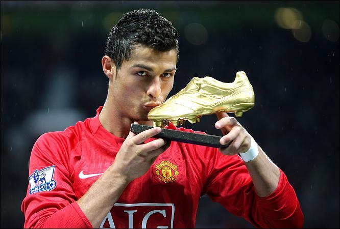 为什么c罗是姆巴佩的偶像,c罗接受采访讲述自己的作息时间