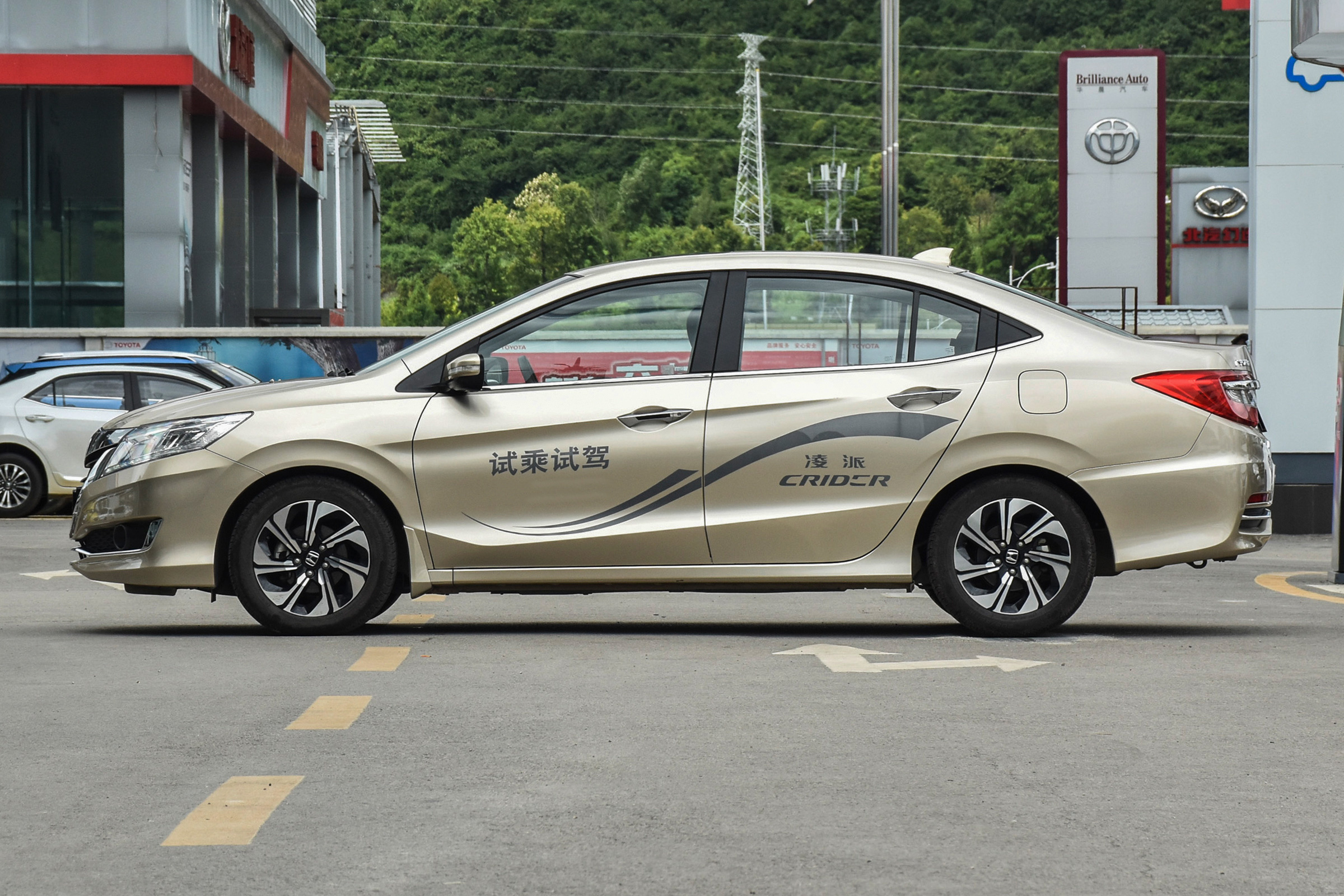 凌派1.0t三缸优缺点,凌派1.8自吸发动机优缺点