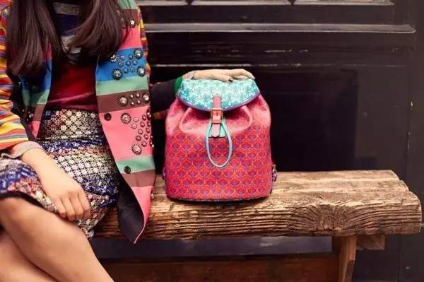 杨幂米兰达可儿,杨幂时尚背包