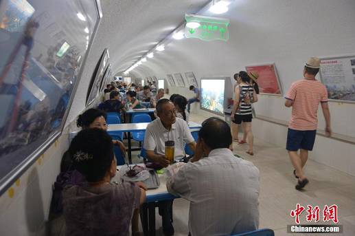 当心!三伏天来了,非洲朋友快回家避暑!