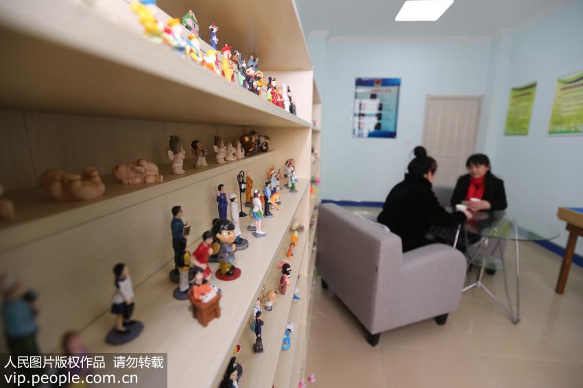 害怕与人交流,内向自卑胆小社交恐惧症