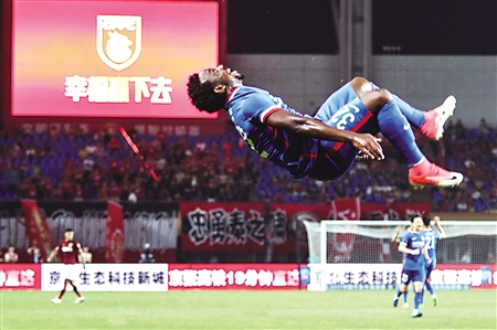 大胜华夏幸福四连胜,重庆当代力帆vs河北华夏幸福