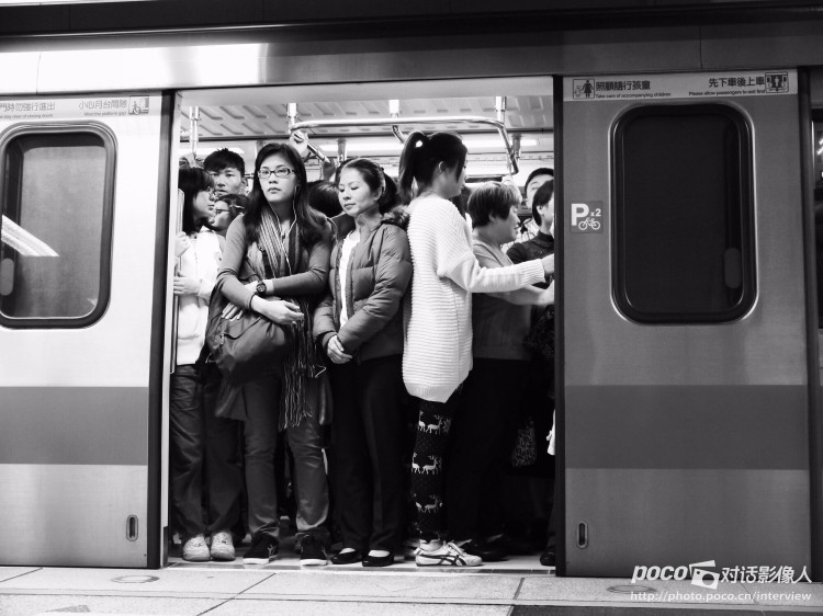 她的台北，如一首悠扬情歌，慢而美｜专访佳仪