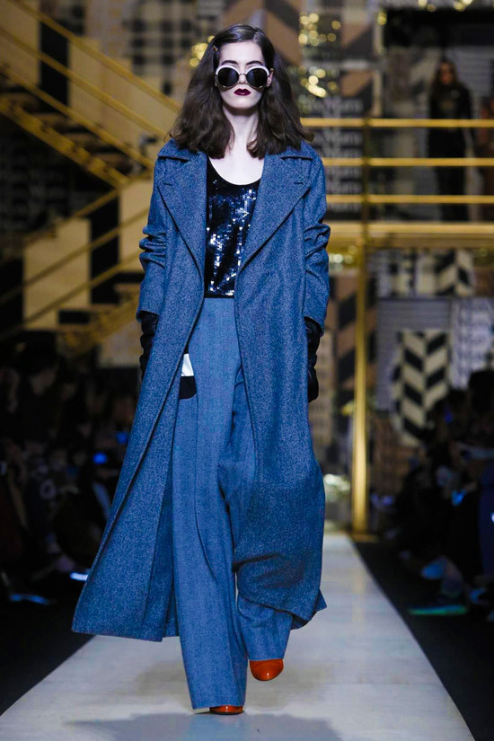 maxmara秀场视频完整版,走秀maxmara