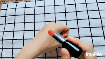 适合夏天的亮色口红测评,夏日必备滋润口红