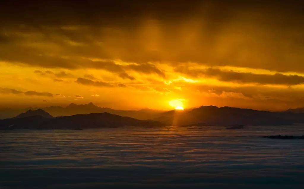 什么颜色能代表乐山？来看看这些颜色，你喜欢它吗？