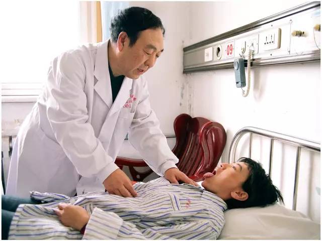 独辟新径创“浊毒”医精德高惠世人走进国医大师李佃贵